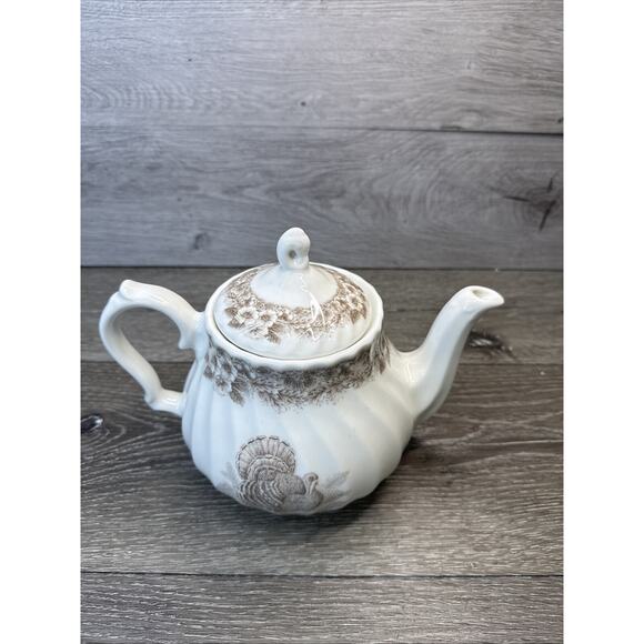 Queen's Myott Factory Thanksgiving Turkey Tea Pot Brown 40 oz Glossy Ceramic - Picture 3 of 10